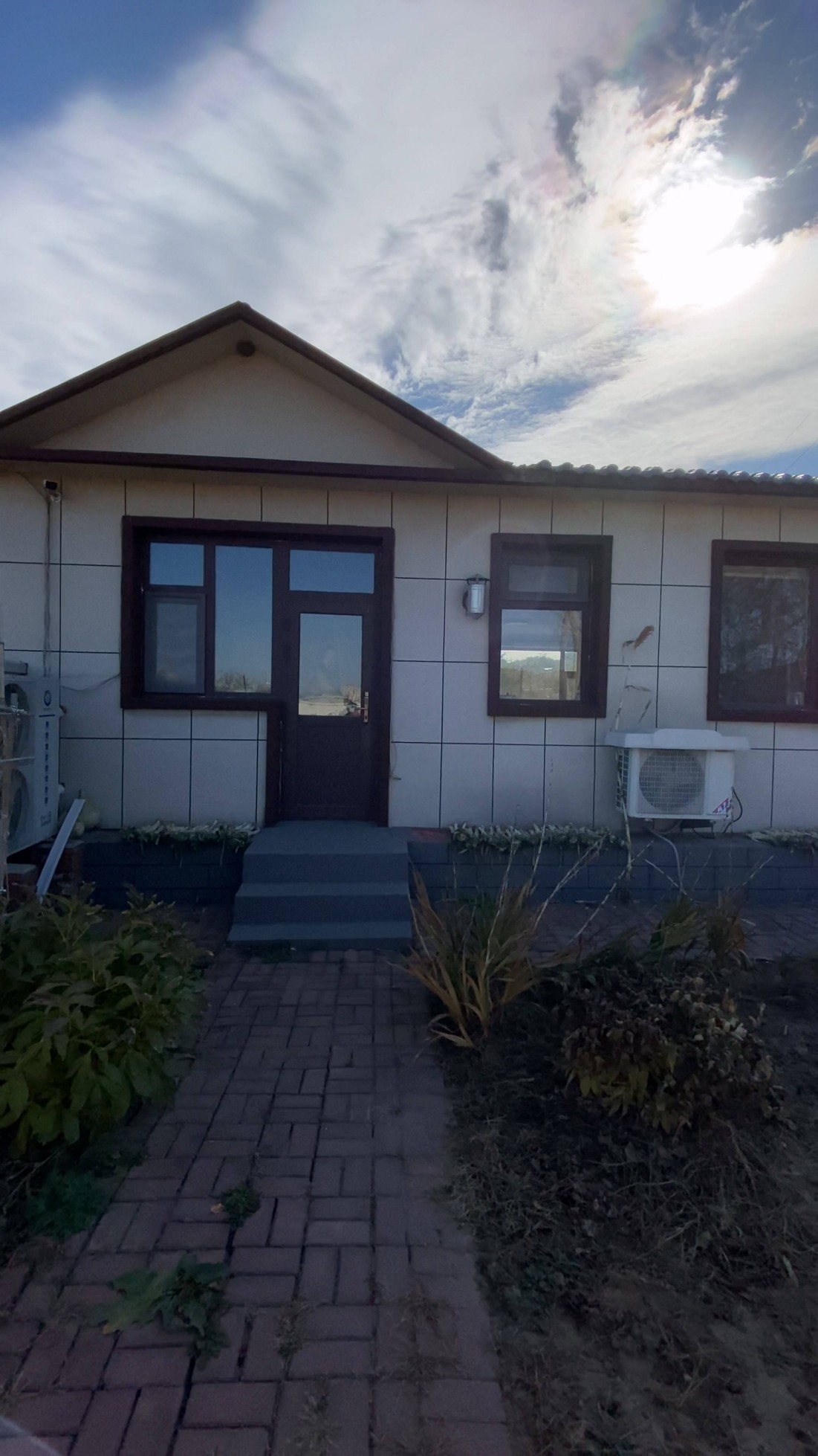 農(nóng)村100平米平層自建房空氣能熱泵全屋地暖